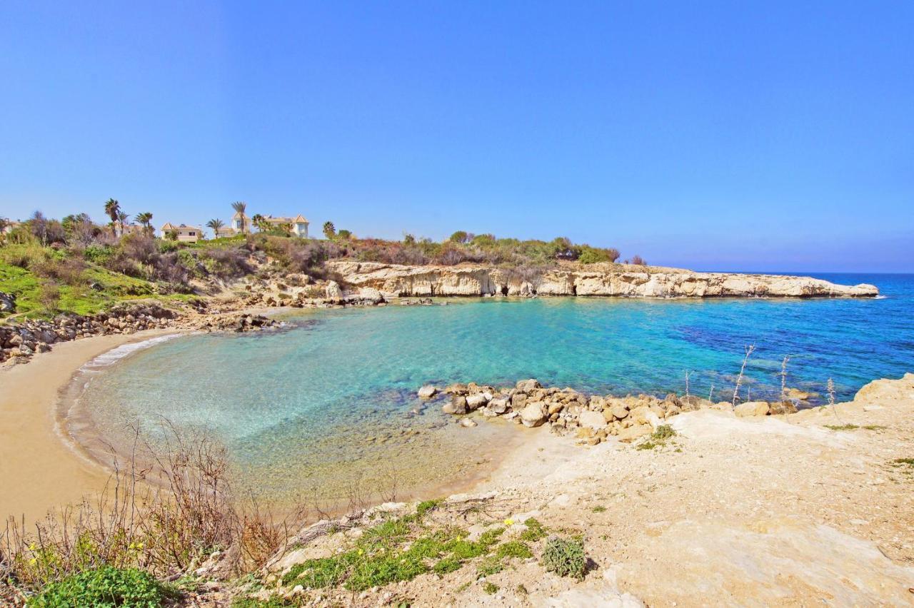 Villa Queen Alexandra Protaras Bagian luar foto