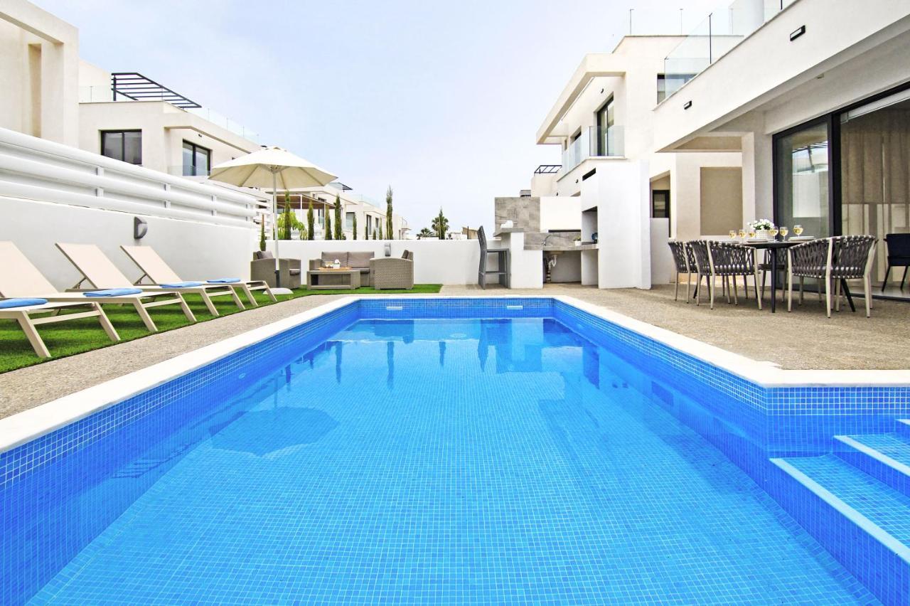 Villa Queen Alexandra Protaras Bagian luar foto